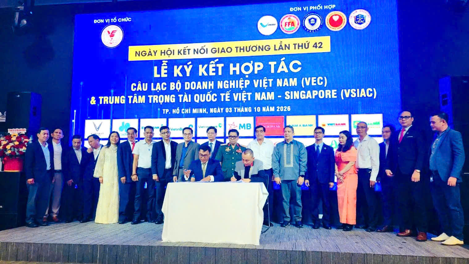Lễ ký kết nghi nhớ giữa Trung tâm Trọng tài Quốc tế Việt Nam – Singapore (VSIAC) và CLB Doanh nghiệp Việt Nam (VEC)