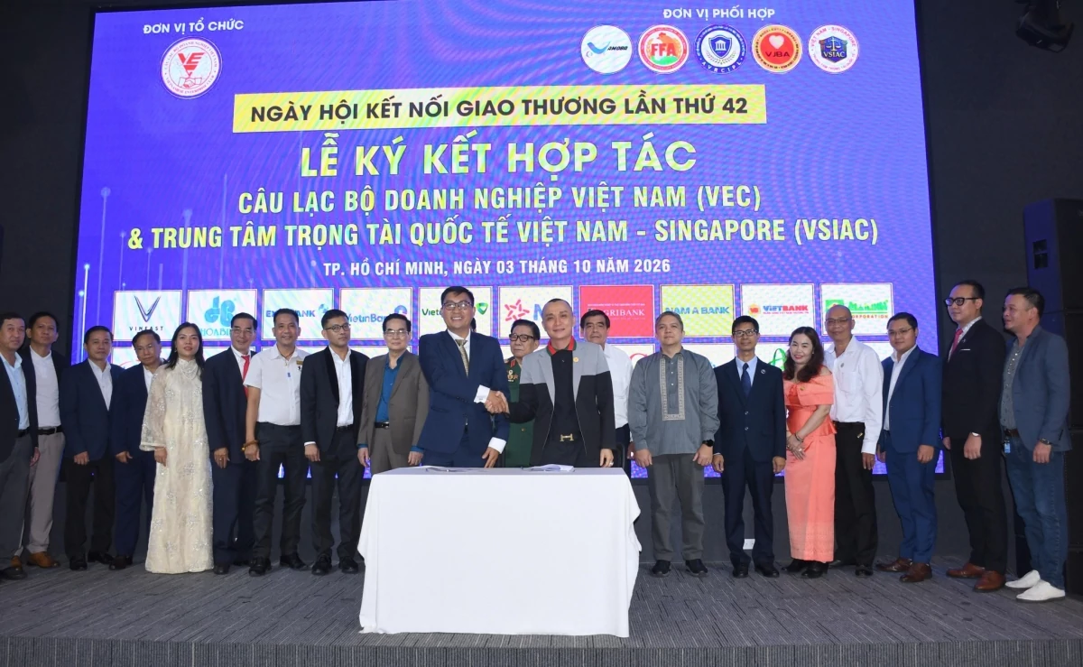 Lễ ký kết nghi nhớ giữa Trung tâm Trọng tài Quốc tế Việt Nam – Singapore (VSIAC) và CLB Doanh nghiệp Việt Nam (VEC)